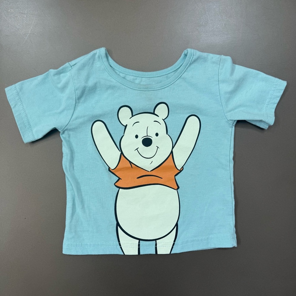 3/$10 🛒🛍️ Disney Blue and Orange Winnie the Pooh Short Sleeve Tee - Size 18M